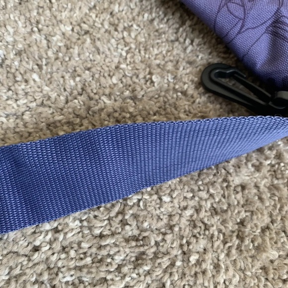 Converse Shoulder Shoe Print Blue Navy Bag Adjustable Strap Used Condition - Picture 13 of 14